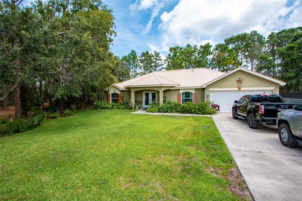 For Sale: $499,000 (3 beds, 2 baths, 1998 Square Feet)