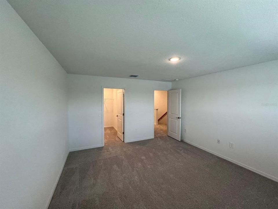 For Rent: $2,200 (3 beds, 2 baths, 1373 Square Feet)