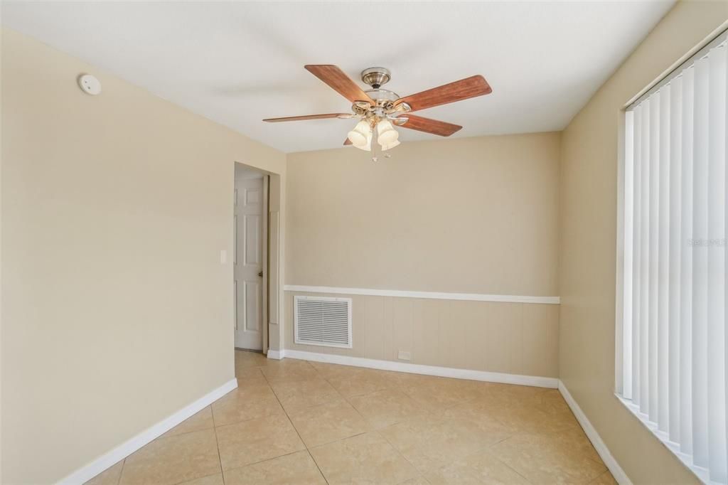 For Sale: $229,999 (2 beds, 2 baths, 1042 Square Feet)