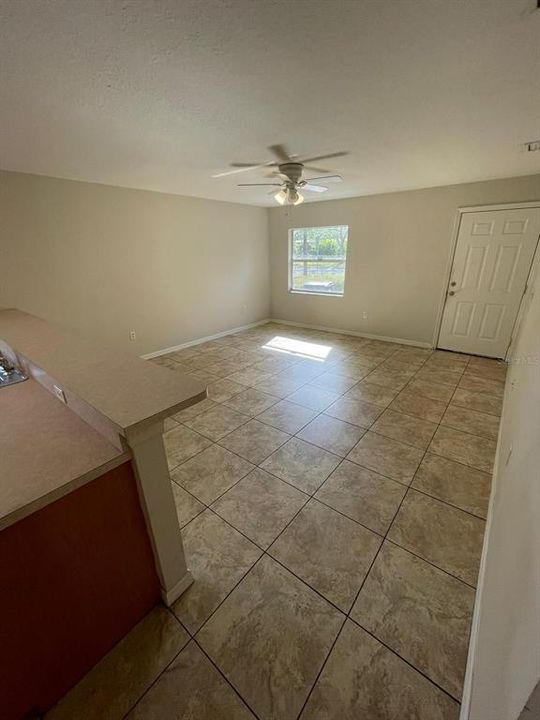 For Rent: $2,100 (3 beds, 2 baths, 1152 Square Feet)