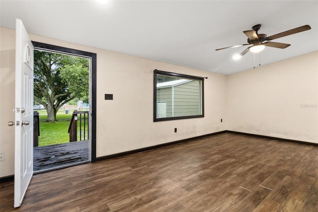 Active With Contract: $279,900 (4 beds, 2 baths, 1680 Square Feet)