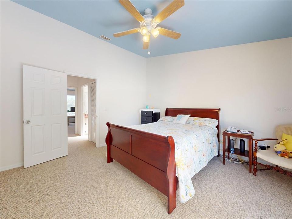 For Sale: $380,000 (3 beds, 2 baths, 1608 Square Feet)