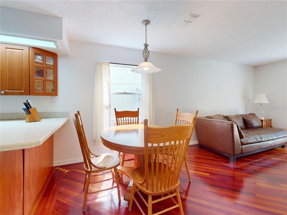 For Sale: $380,000 (3 beds, 2 baths, 1608 Square Feet)