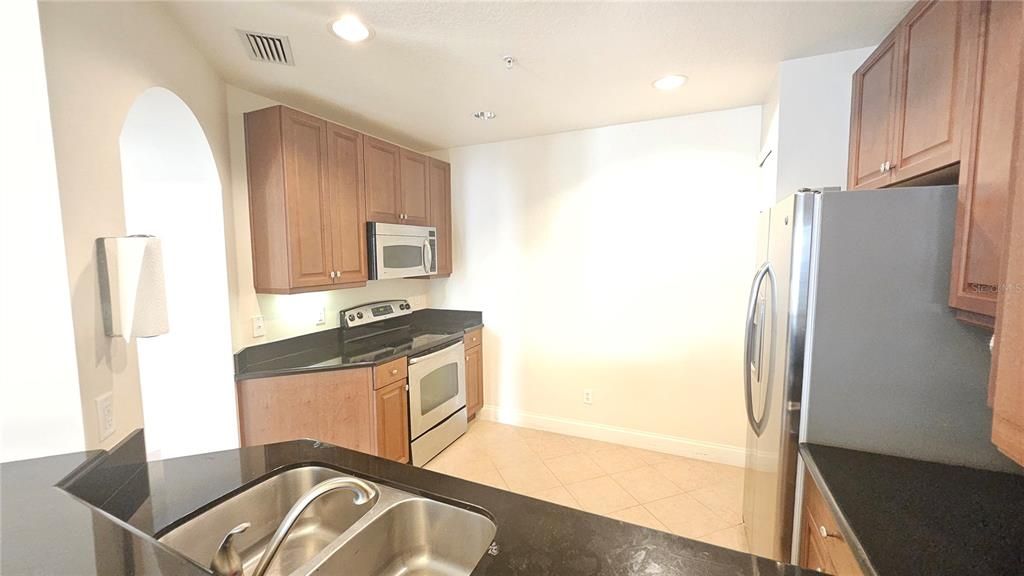 For Rent: $1,995 (3 beds, 2 baths, 1354 Square Feet)