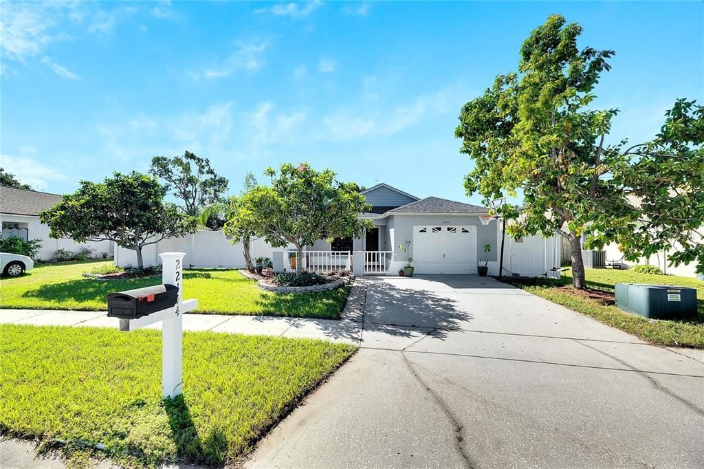 For Sale: $360,000 (3 beds, 2 baths, 1352 Square Feet)