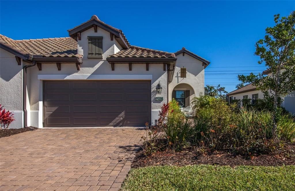 Vendido Recientemente: $440,000 (2 camas, 2 baños, 1632 Pies cuadrados)