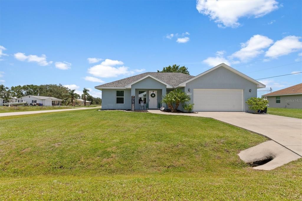 For Sale: $380,000 (3 beds, 2 baths, 1724 Square Feet)