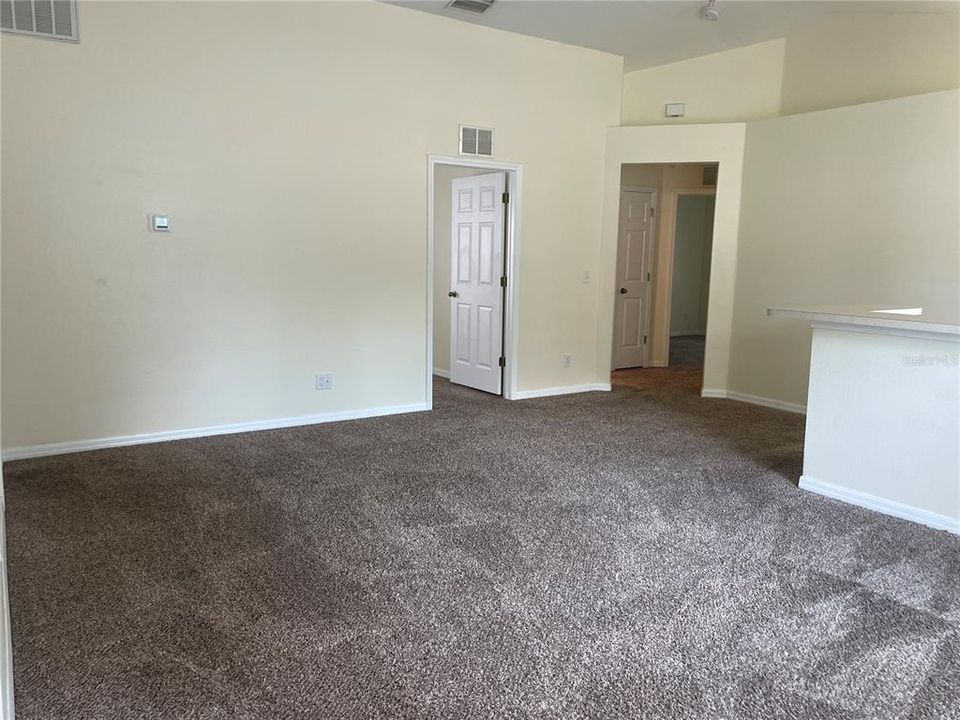 For Rent: $2,195 (4 beds, 2 baths, 1342 Square Feet)