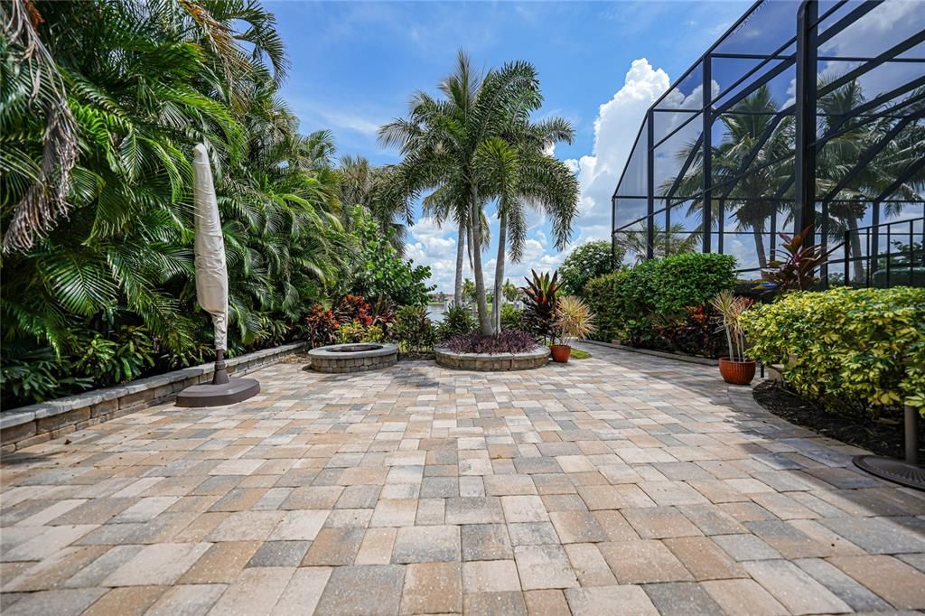 For Sale: $1,975,000 (4 beds, 4 baths, 4028 Square Feet)