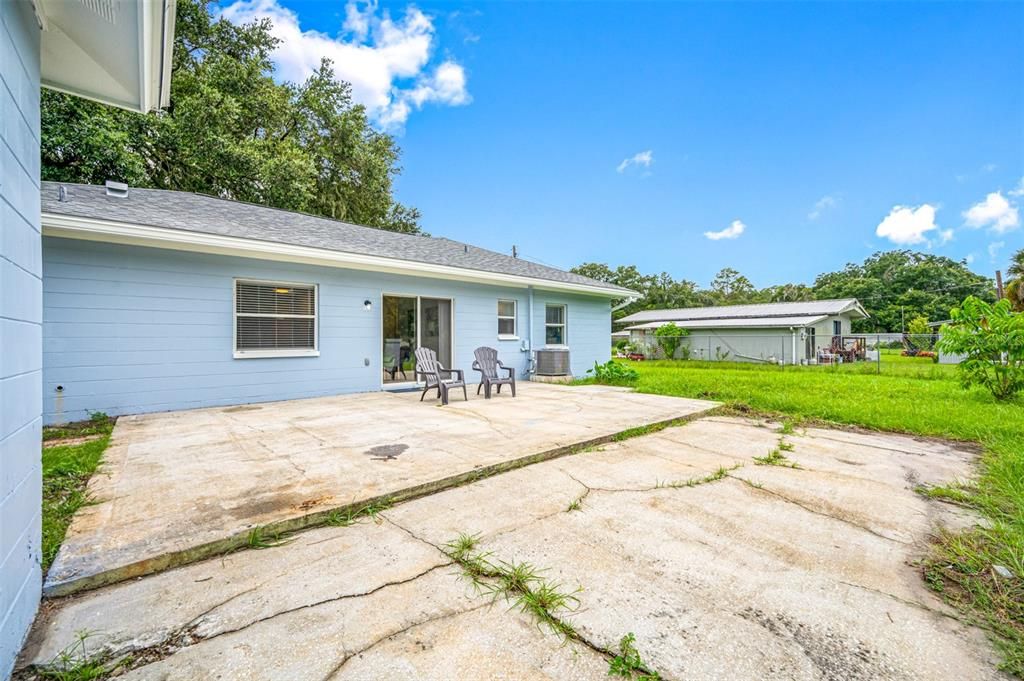 Active With Contract: $369,000 (3 beds, 2 baths, 1283 Square Feet)