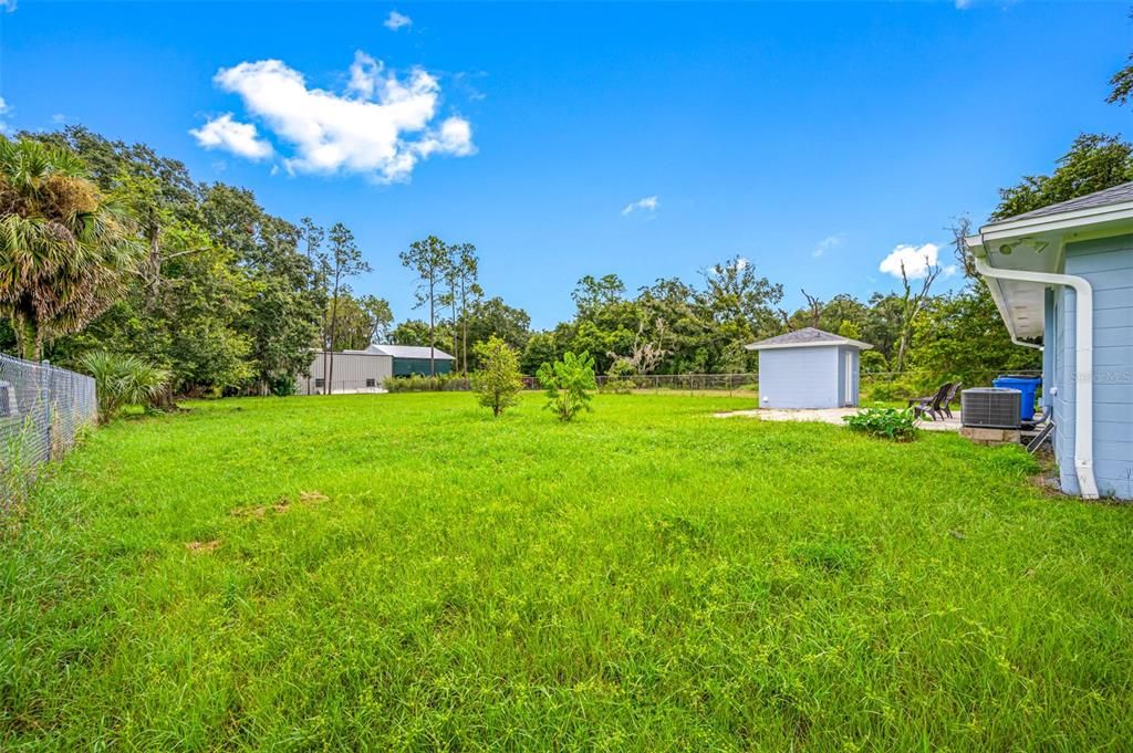 Active With Contract: $369,000 (3 beds, 2 baths, 1283 Square Feet)