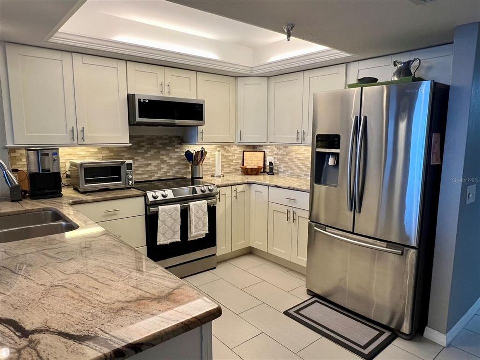 For Rent: $2,900 (2 beds, 2 baths, 1236 Square Feet)