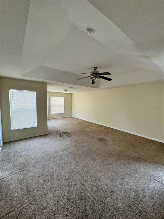 For Rent: $2,350 (4 beds, 2 baths, 2466 Square Feet)