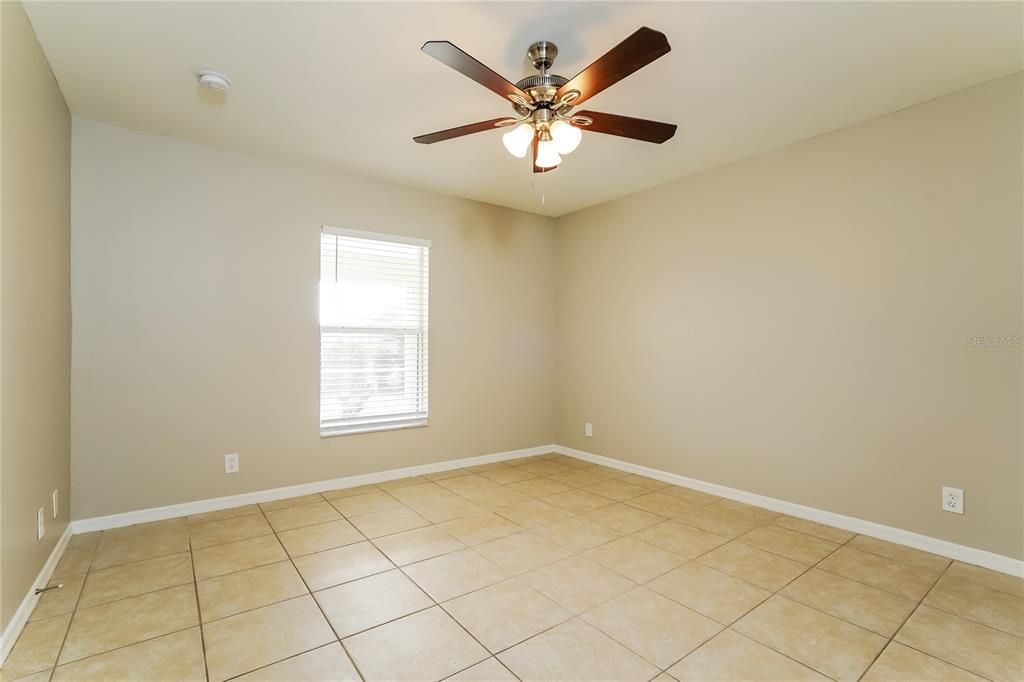 For Rent: $2,450 (3 beds, 2 baths, 1458 Square Feet)