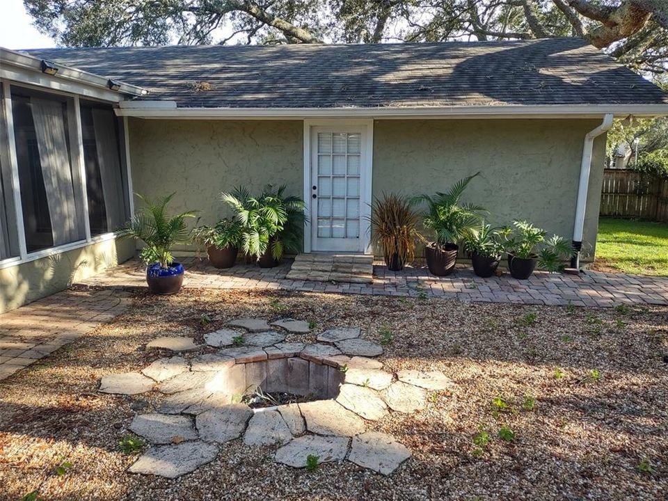 Active With Contract: $650,000 (5 beds, 3 baths, 2762 Square Feet)