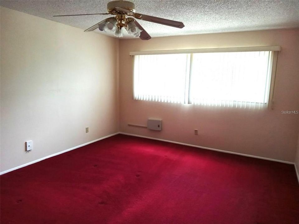 Active With Contract: $1,500 (2 beds, 2 baths, 1400 Square Feet)