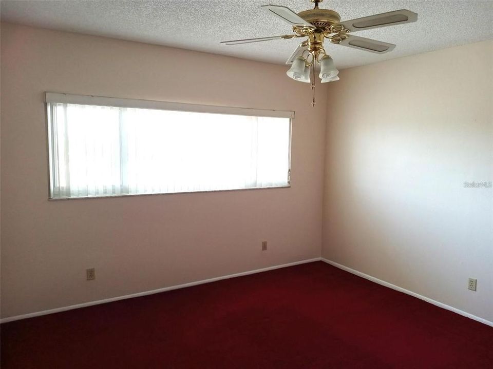 Active With Contract: $1,500 (2 beds, 2 baths, 1400 Square Feet)