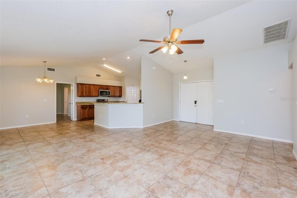 For Rent: $2,160 (3 beds, 2 baths, 1449 Square Feet)