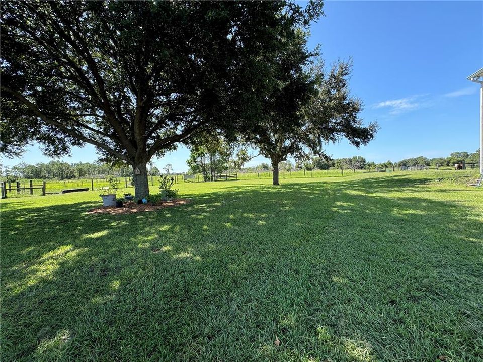 For Sale: $895,000 (3 beds, 3 baths, 2488 Square Feet)