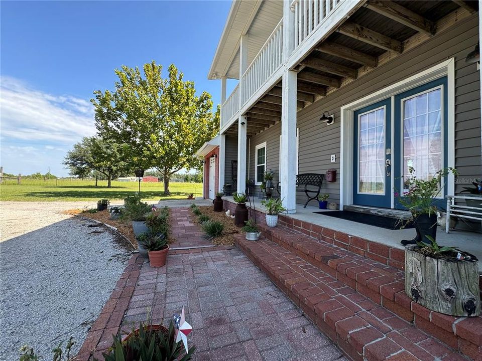 For Sale: $895,000 (3 beds, 3 baths, 2488 Square Feet)