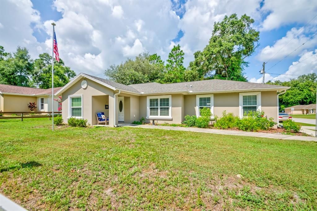 Active With Contract: $289,000 (2 beds, 2 baths, 1214 Square Feet)