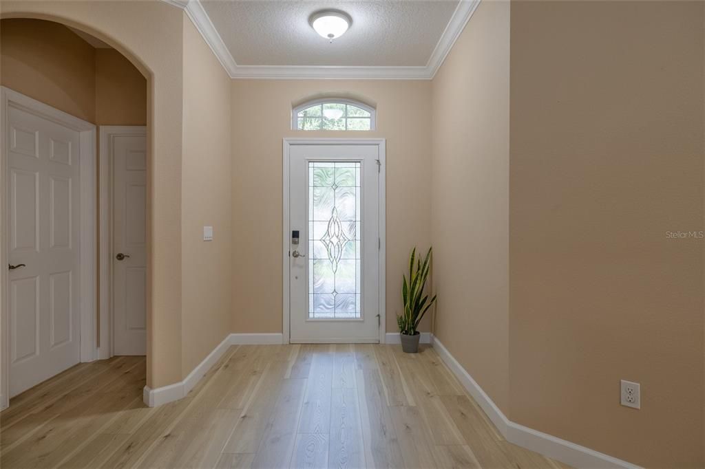 Foyer / Glass Front Door