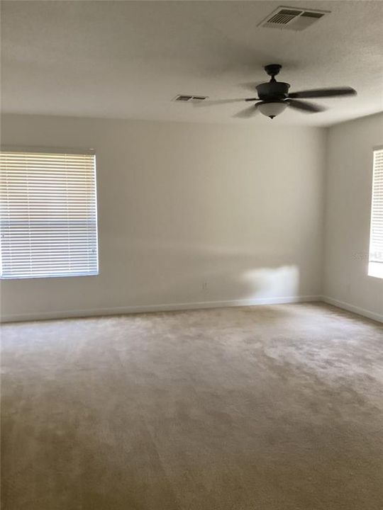 For Rent: $3,095 (4 beds, 3 baths, 2730 Square Feet)