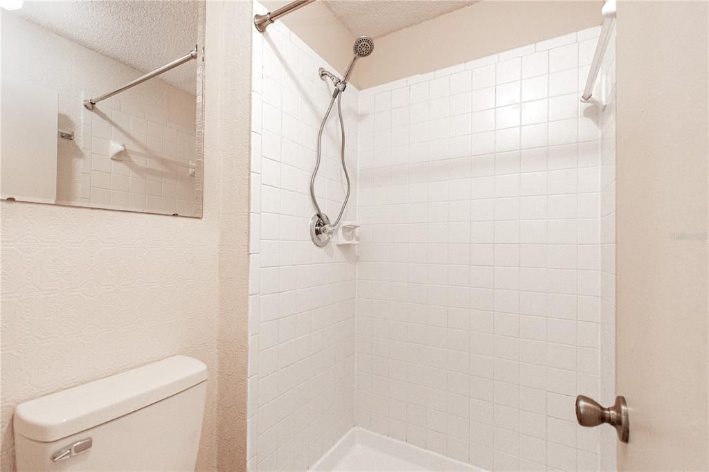 For Rent: $1,500 (2 beds, 2 baths, 864 Square Feet)