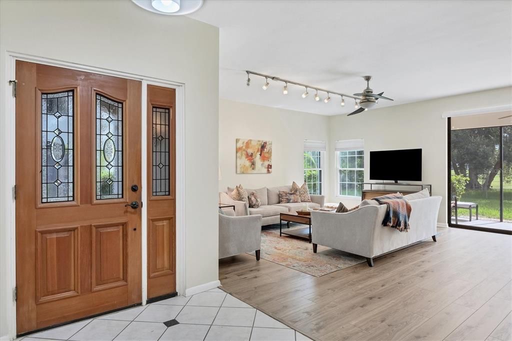 Active With Contract: $425,000 (3 beds, 2 baths, 1956 Square Feet)