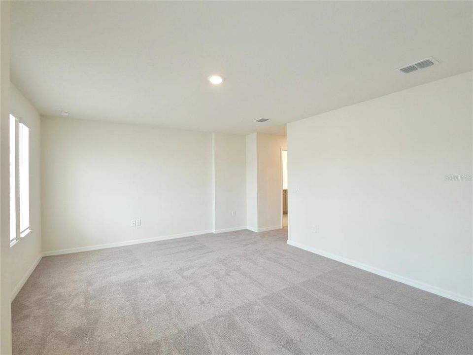 For Rent: $2,000 (3 beds, 2 baths, 2541 Square Feet)