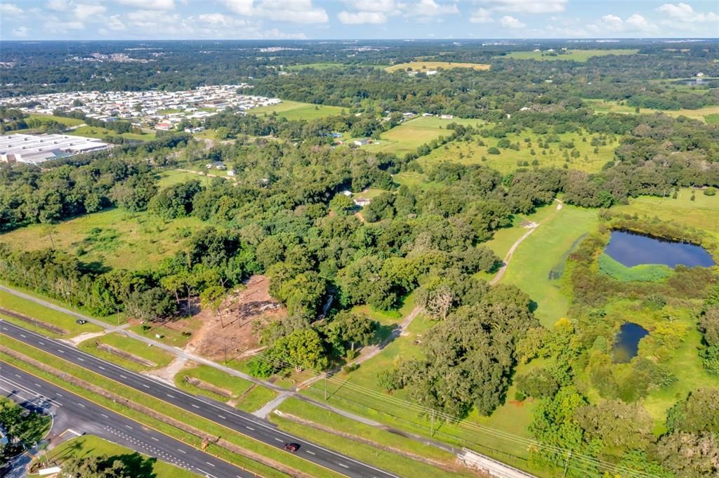 На продажу: $2,000,000 (8.39 acres)