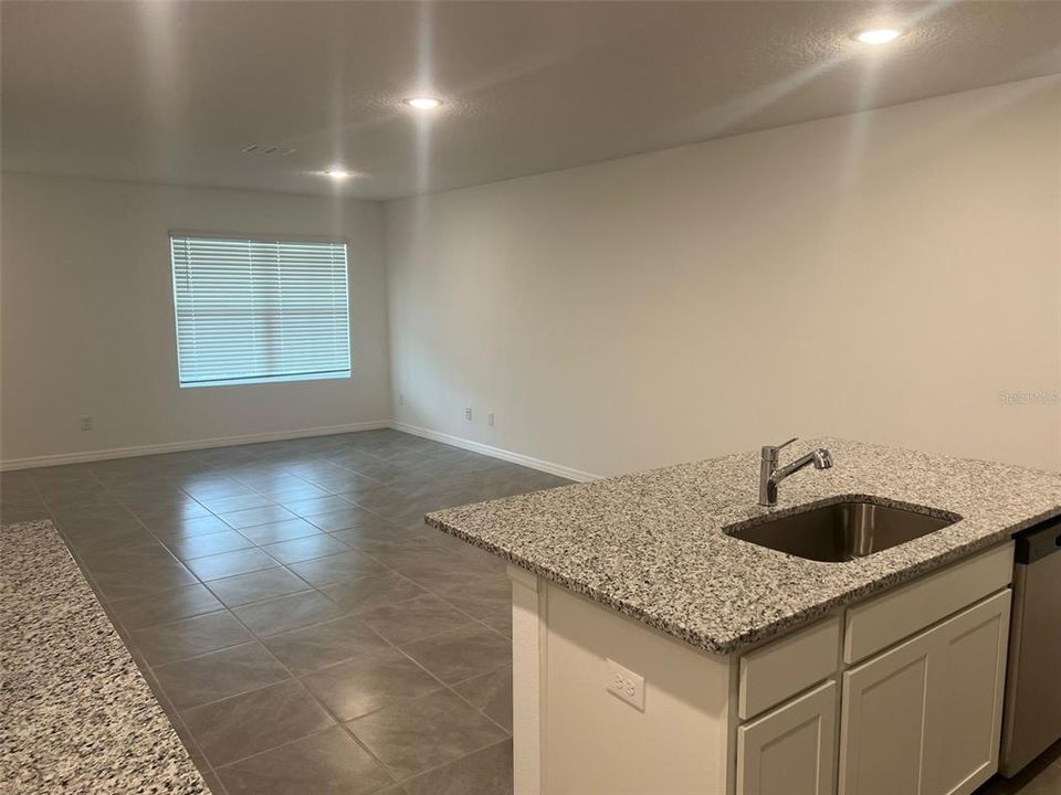 Active With Contract: $2,450 (3 beds, 2 baths, 1536 Square Feet)