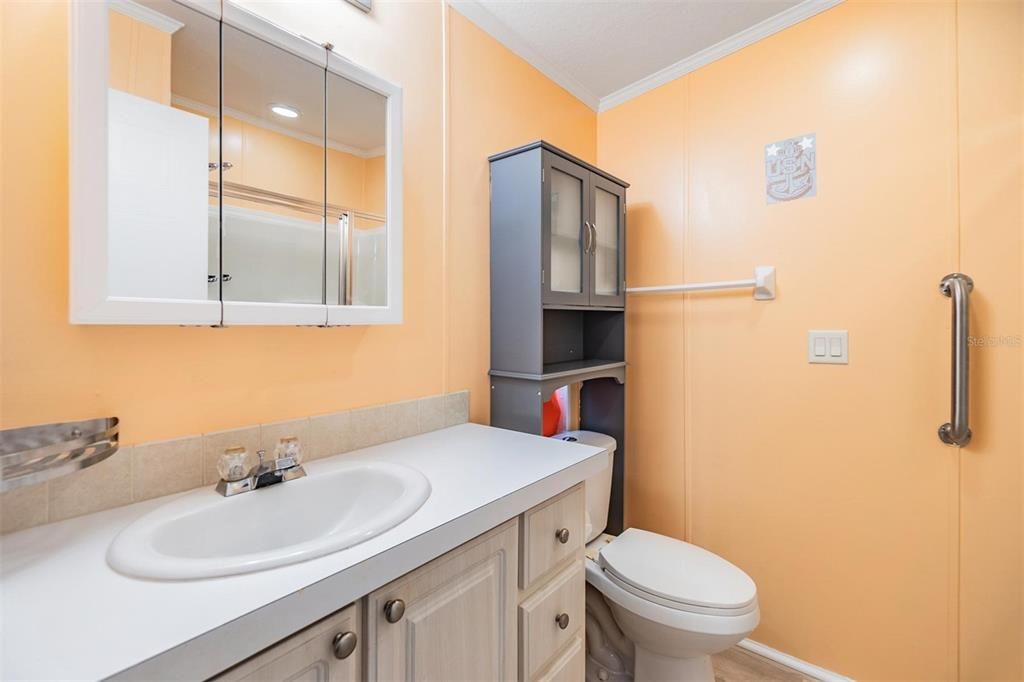 For Sale: $189,000 (2 beds, 2 baths, 1220 Square Feet)