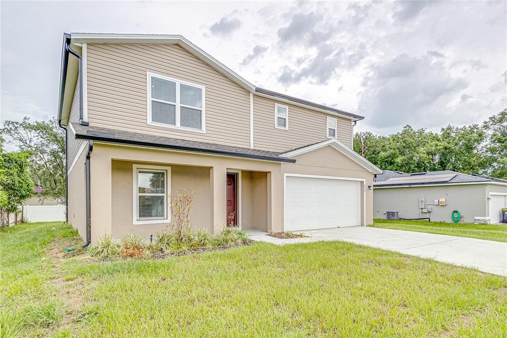 Active With Contract: $2,250 (4 beds, 3 baths, 1941 Square Feet)