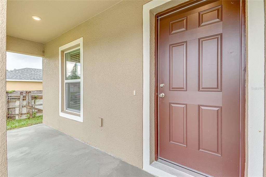 Active With Contract: $2,250 (4 beds, 3 baths, 1941 Square Feet)