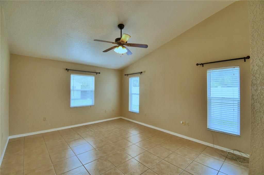 For Sale: $360,000 (3 beds, 2 baths, 1580 Square Feet)