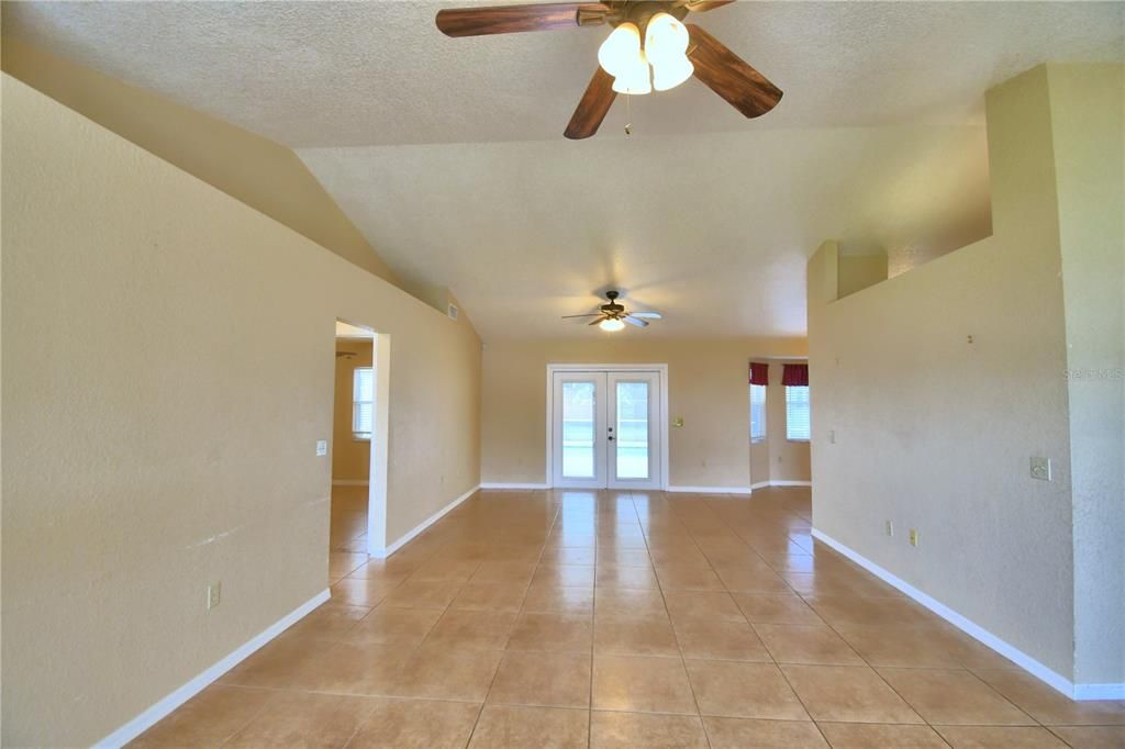 For Sale: $360,000 (3 beds, 2 baths, 1580 Square Feet)