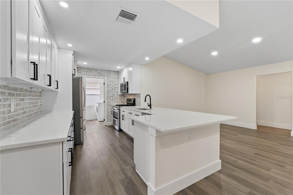 Active With Contract: $499,000 (4 beds, 2 baths, 2136 Square Feet)