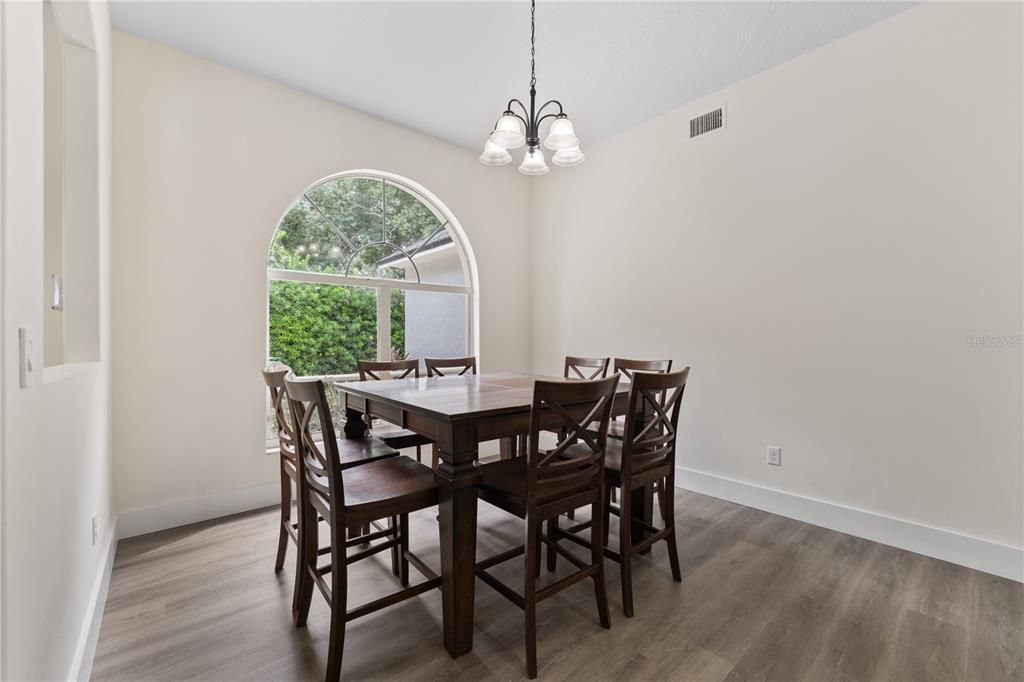 Active With Contract: $499,000 (4 beds, 2 baths, 2136 Square Feet)