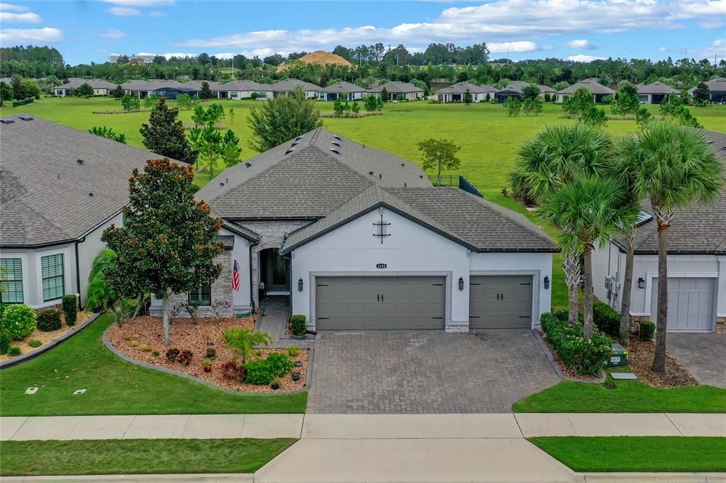 Beautiful curb appeal and NO REAR NEIGHBOR