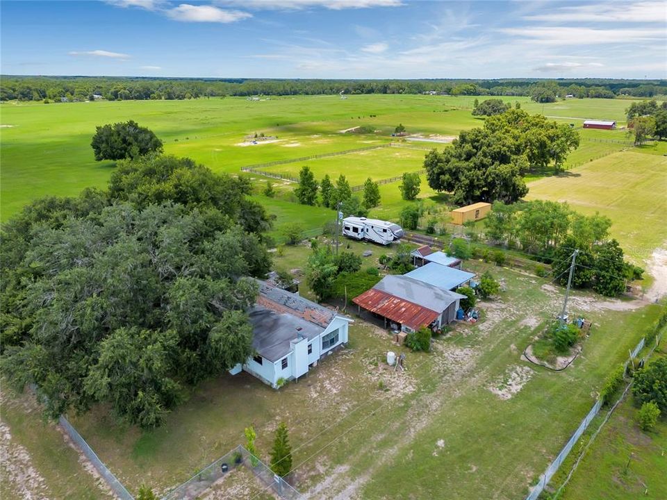 На продажу: $430,000 (10.33 acres)