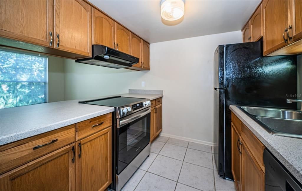 For Sale: $118,000 (1 beds, 1 baths, 630 Square Feet)