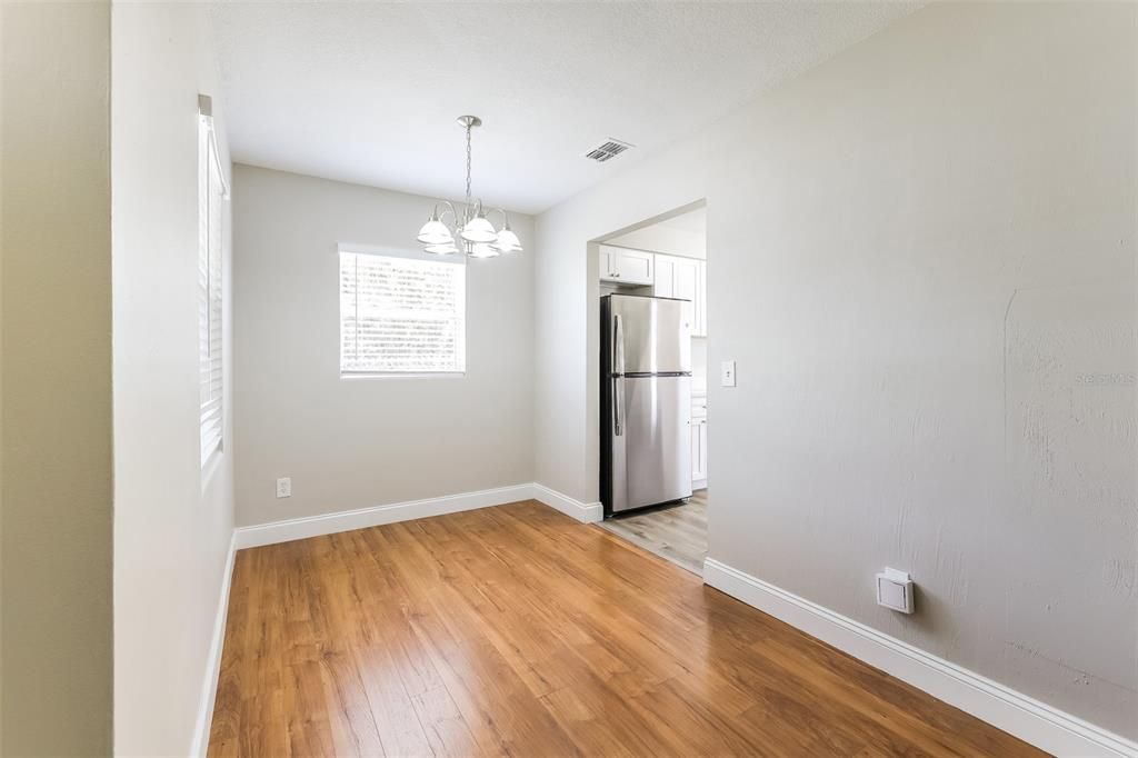 For Rent: $1,655 (3 beds, 1 baths, 1131 Square Feet)