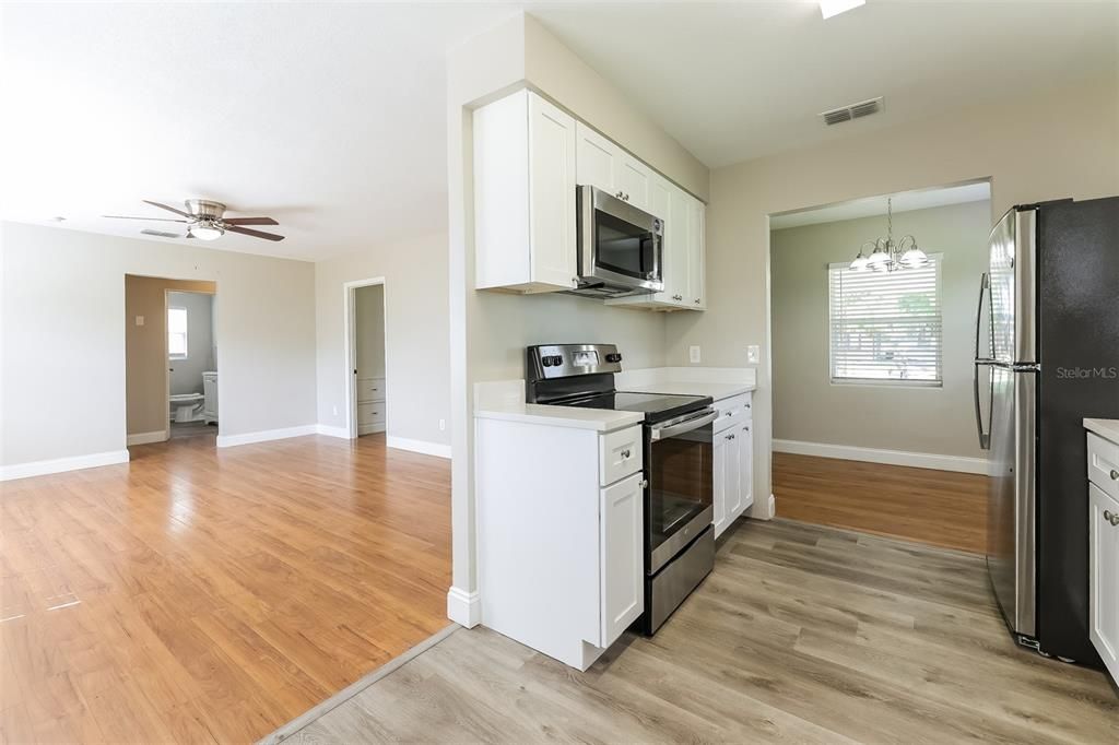 For Rent: $1,655 (3 beds, 1 baths, 1131 Square Feet)