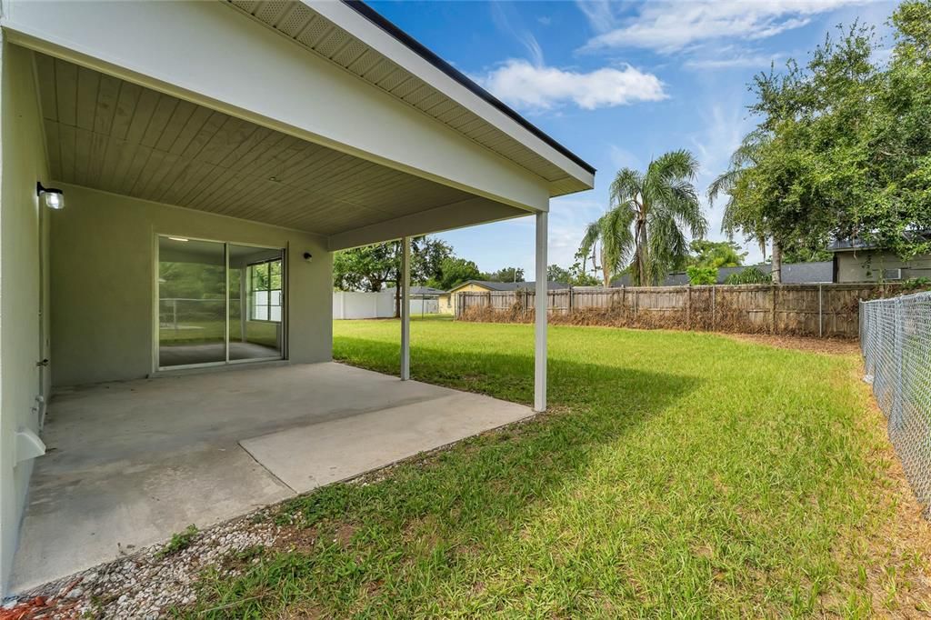 Active With Contract: $399,900 (3 beds, 2 baths, 1626 Square Feet)