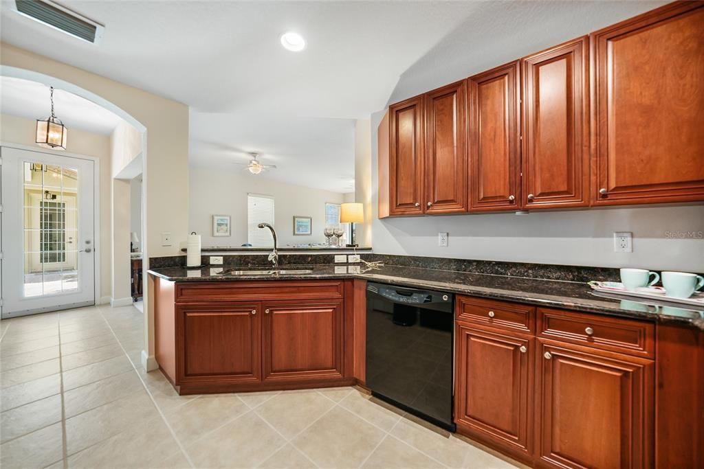 For Sale: $259,000 (2 beds, 2 baths, 1313 Square Feet)