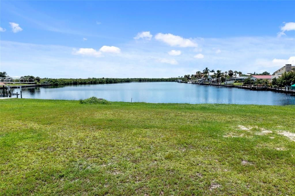 En Venta: $579,000 (0.51 acres)