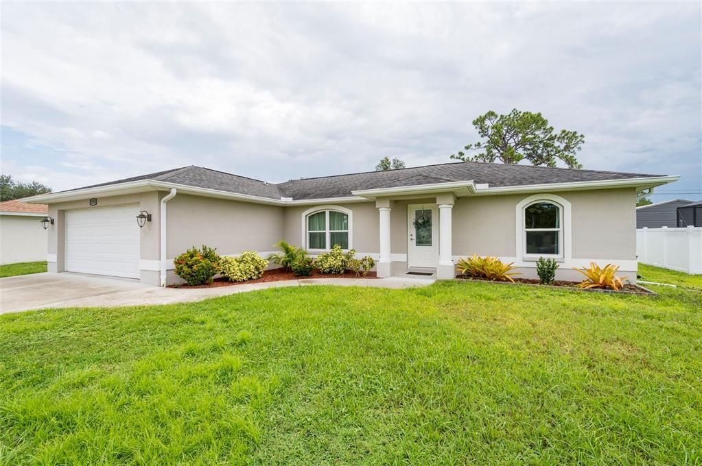 For Sale: $410,000 (3 beds, 2 baths, 1393 Square Feet)