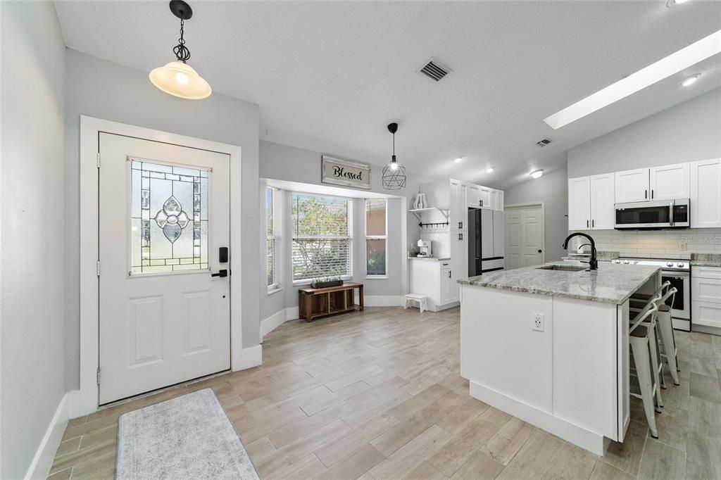 Active With Contract: $360,000 (3 beds, 2 baths, 1631 Square Feet)