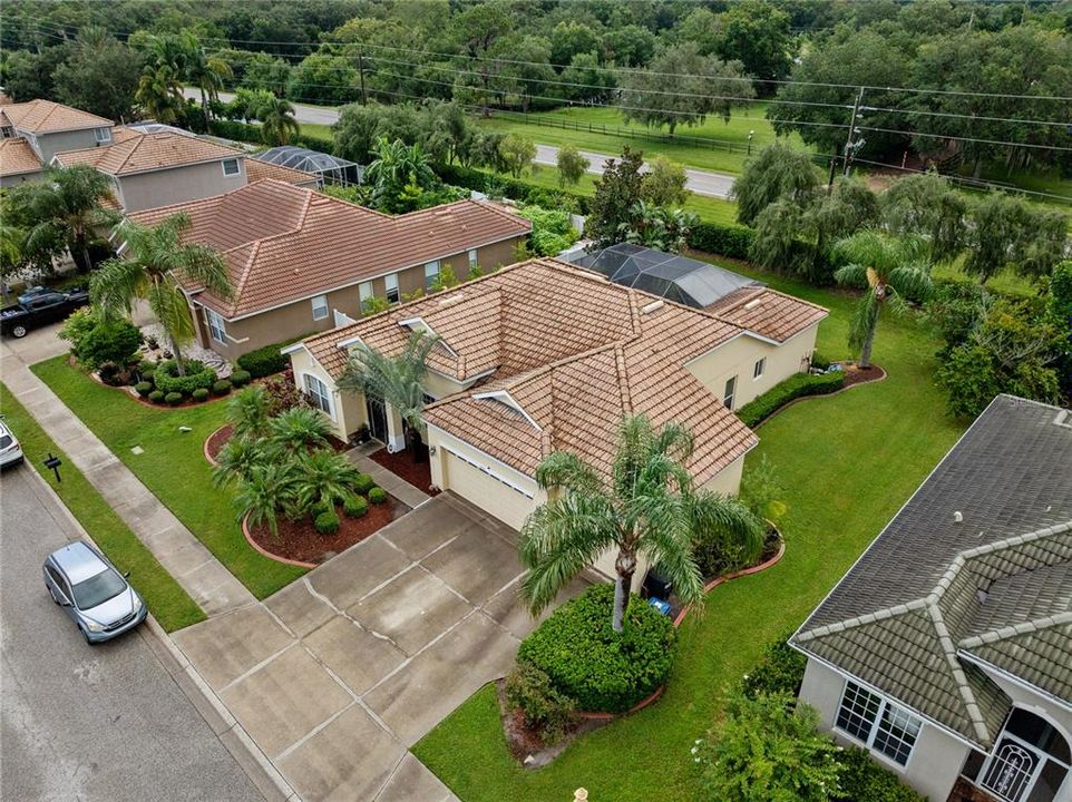 For Sale: $639,000 (3 beds, 2 baths, 1959 Square Feet)